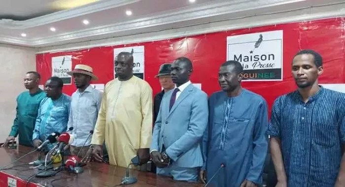 Article : À la Une de l’actualité, la presse cède à certains points de ses mesures